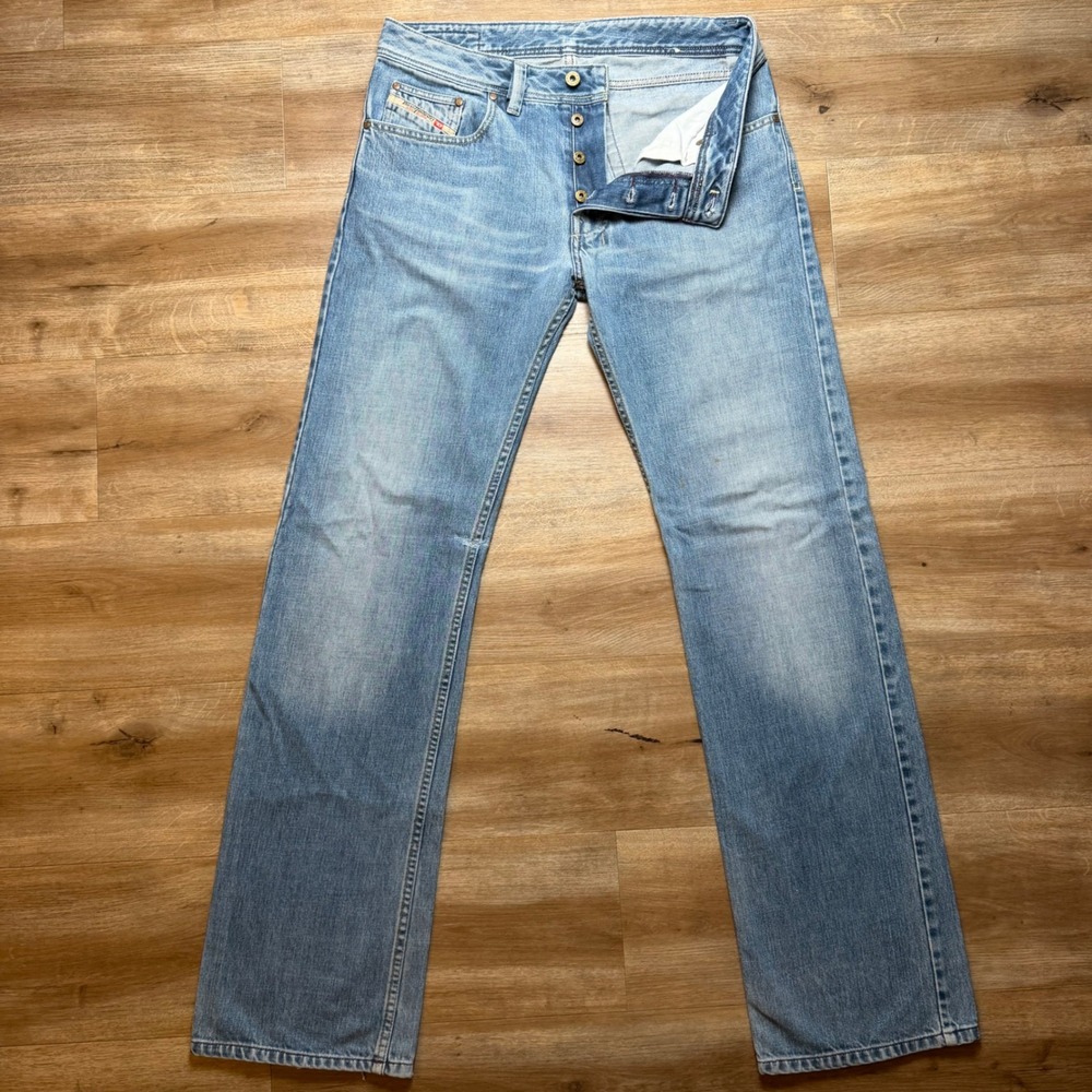 Vintage Diesel Levan Jeans Men 31x34 Blue Light Wash Relaxed Straight Leg Y2K